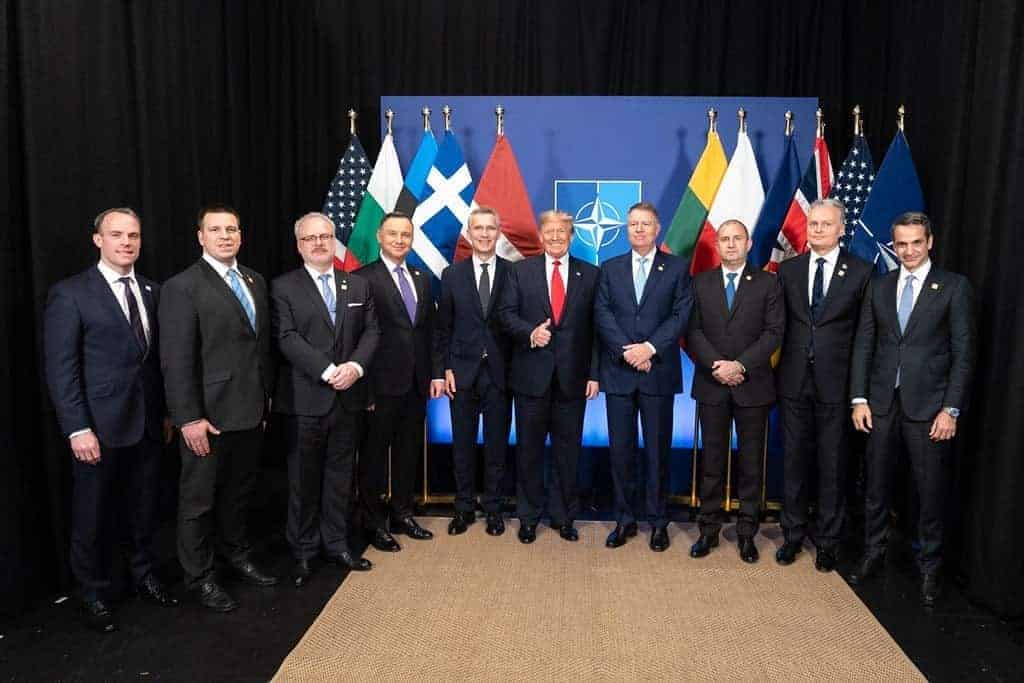 Trump at a lunch for nato 2%ers